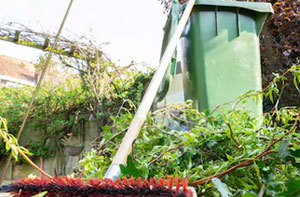 Garden Clearance Weybridge Surrey (KT13)